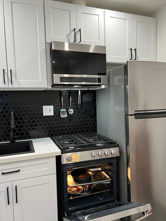 10532 Zelzah Ave Rental House Rental in Granada Hills, CA