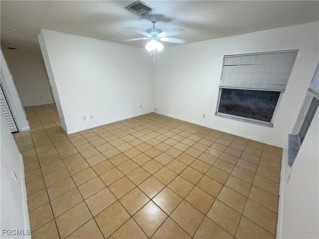 Photo - 361 Bell Blvd