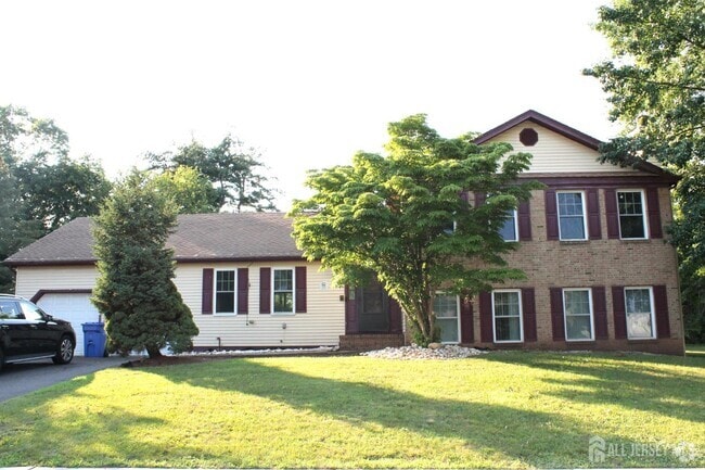 Building Photo - 35 Independence Ct Rental
