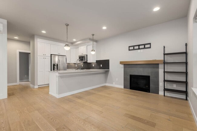 Photo - Modern Sammamish Cottage – Light-Filled Living in a Prime Plateau Location