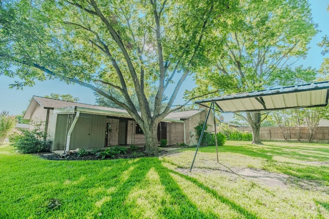 Photo - 1320 Magnolia Dr