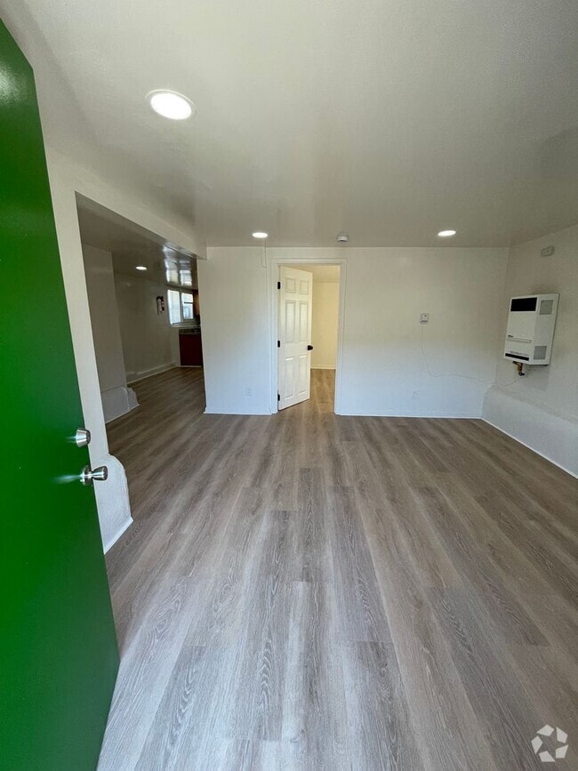 Building Photo - 1618-1620 17th St Unit 1618 (Lower) Rental