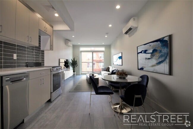 Building Photo - E. 32nd St Unit 4B Rental