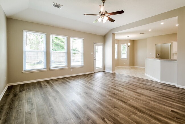 403 Cedar Lake Dr