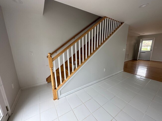 Photo - 1638 Suburban Rd