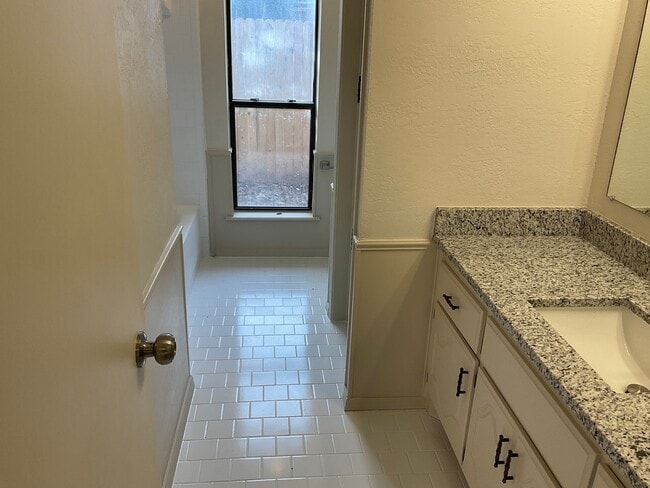 Photo - 2801 Morgan Trail