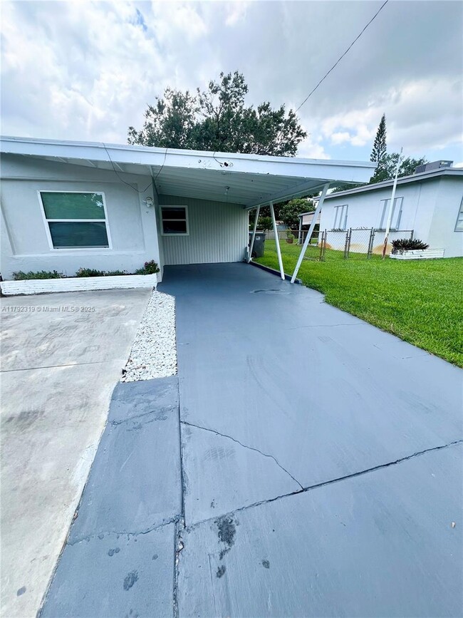 2 bedroom in West Park FL 33023 - 2 bedroom in West Park FL 33023 Condo
