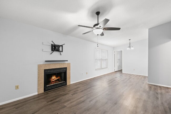 Photo - Condo For Rent in North Oaks! Unit 204