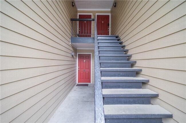 Photo - 1468 Briarwood Rd NE Unit 1505