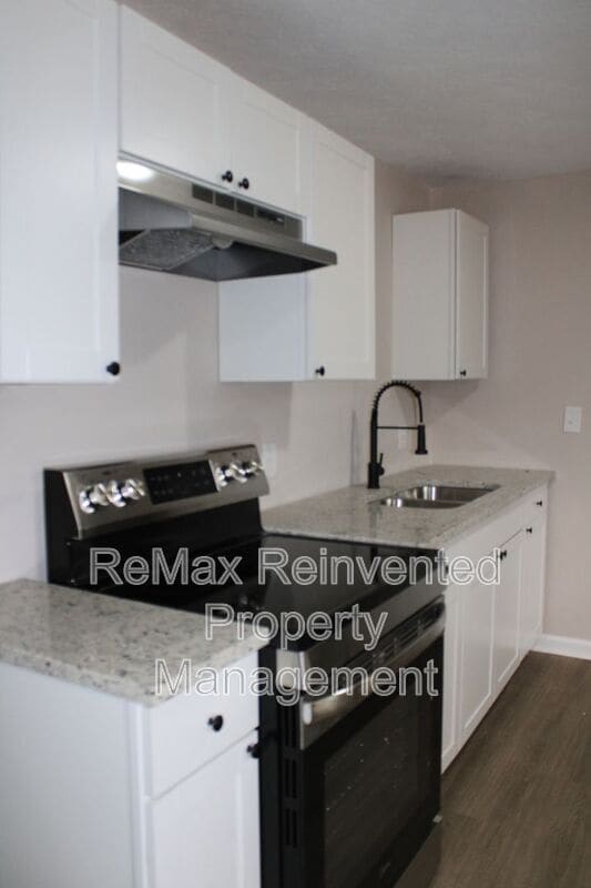 Photo - 301 Jehossee Dr SE