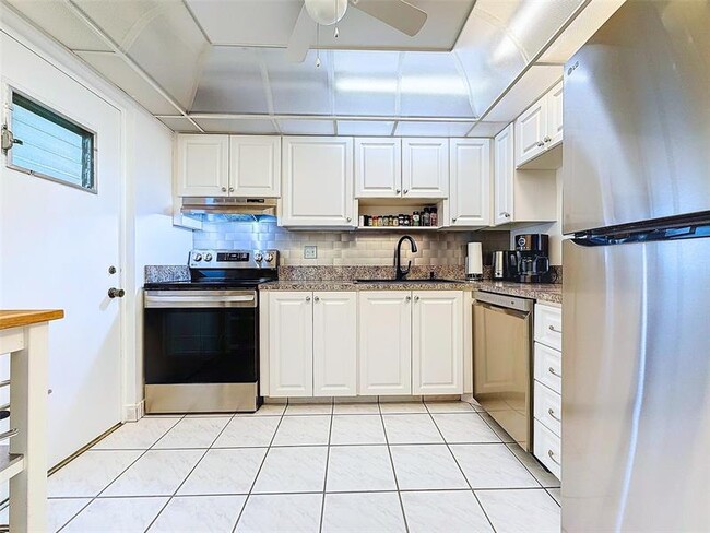 Photo - 2309 S Cypress Bend Dr Unit 515