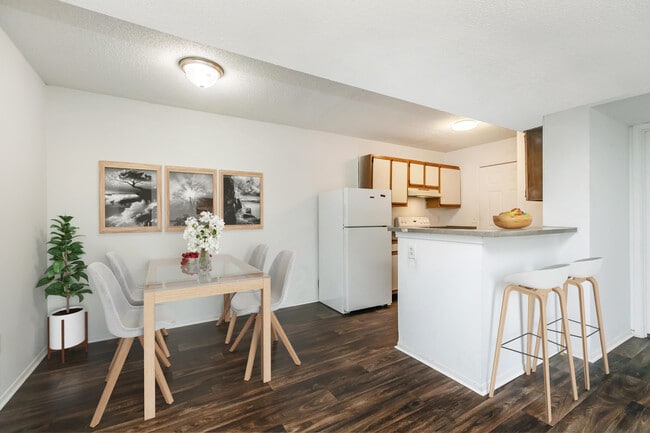 Building Photo - The Trails of Dickson Apartment Homes