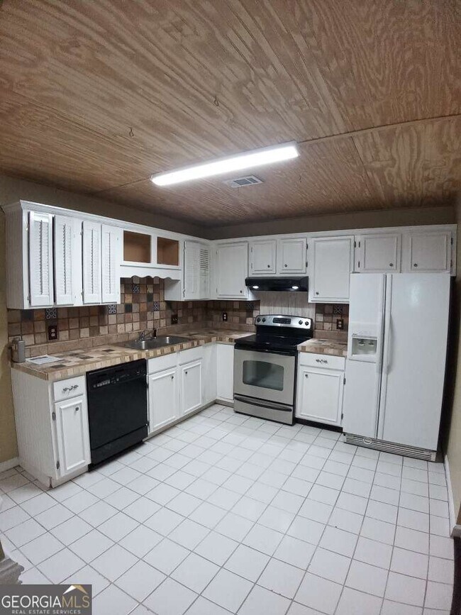 Photo - 209 Johns Ct