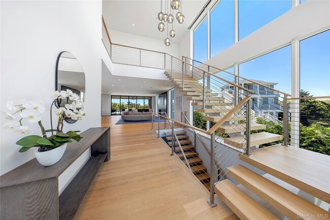 345 Dune Rd
