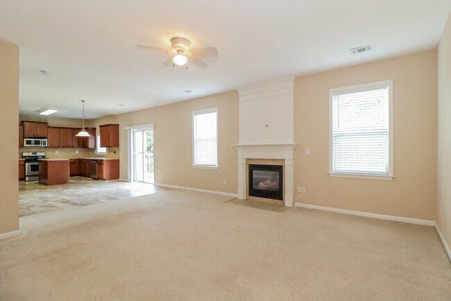 Photo - 5080 Fieldstone View Cir