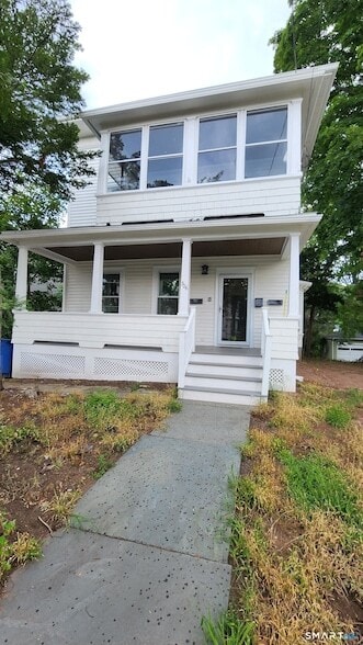Building Photo - 326 Cook Ave Unit 1