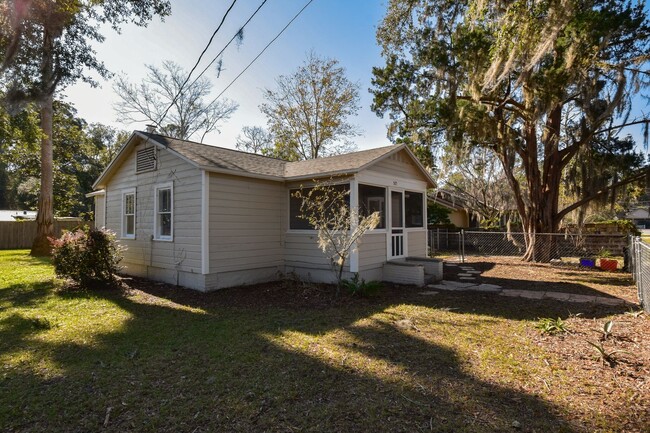 Photo - 517 NW 27th Ave