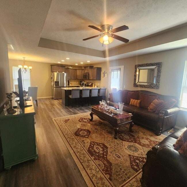 Photo - 5858 Geranium Ln