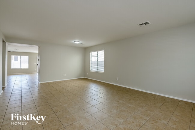 Photo - 5747 W King Snake Dr