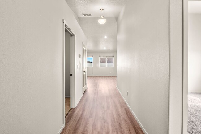 Photo - Newer 3 Bedroom, 2 Bath Airway Heights Ran...