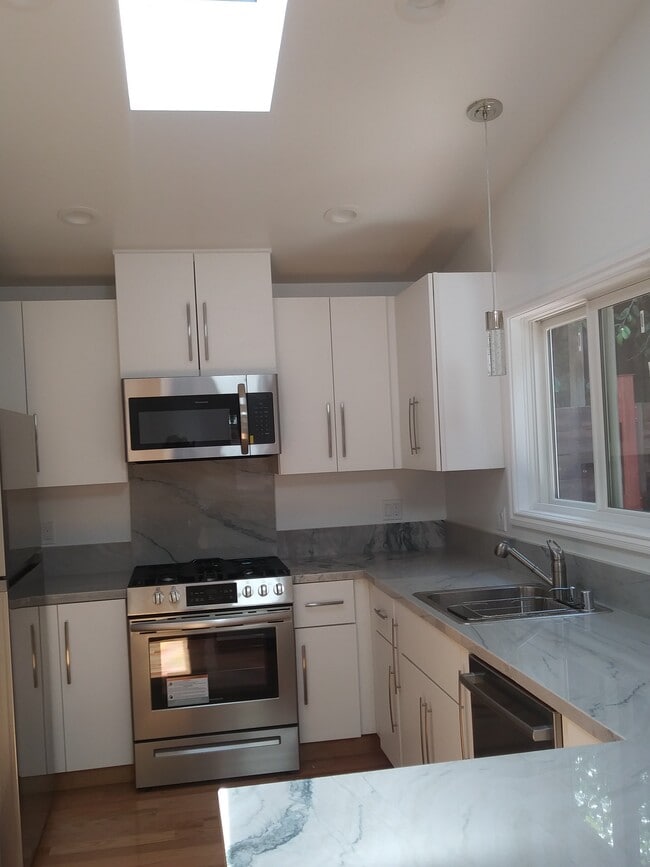 Photo - 2029 Chestnut St