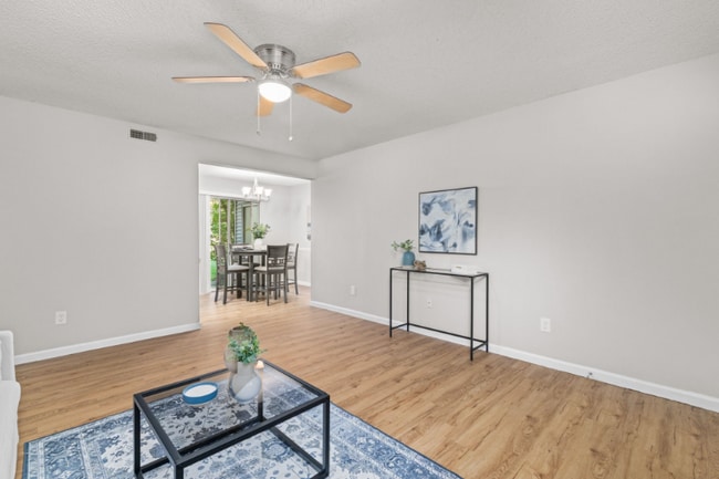 Photo - 1607 Redbird Cove