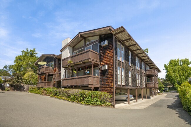 Photo - 3543 Brook Street