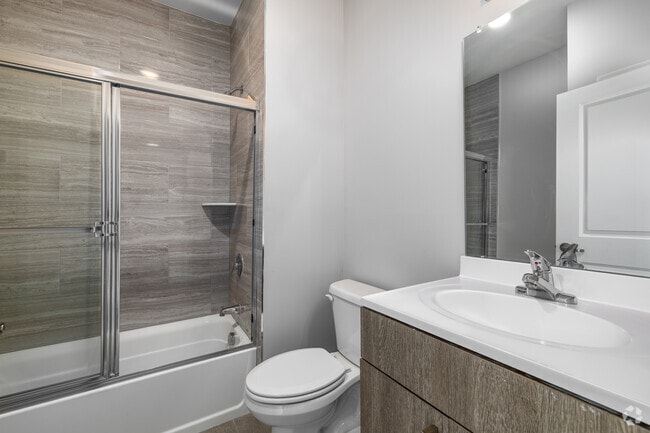 2BR, 2BA - 1,010SF - Second Bathroom