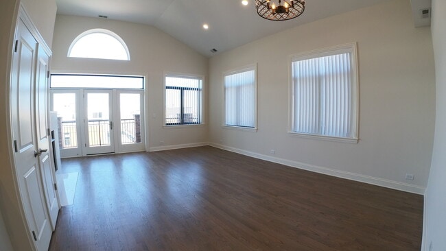 Photo - 1701 W Chicago Ave