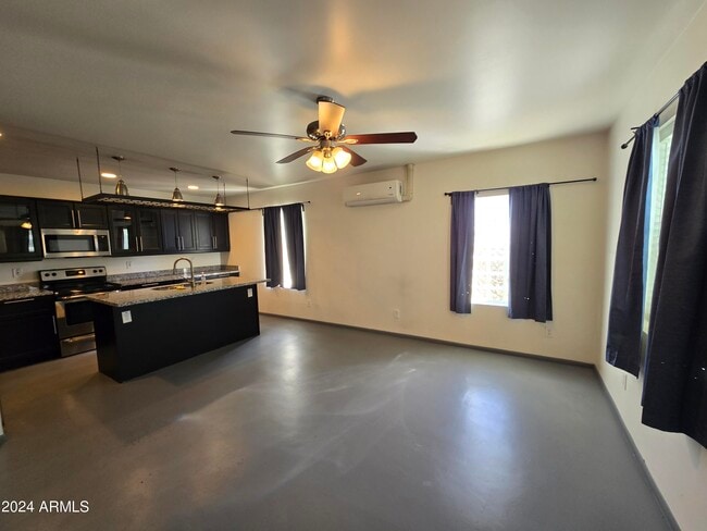 Photo - 2302 N 36th St Unit 1