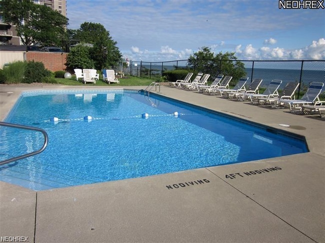 Photo - 11850 Edgewater Dr Unit 101