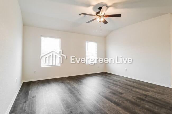 Photo - 113 Terrence Dr