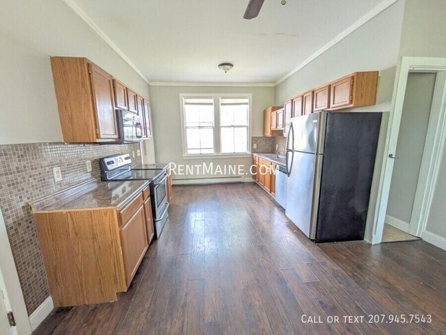 347 Hammond St