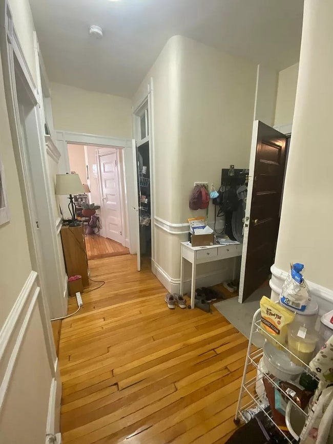 Building Photo - 2 Ware St Rental