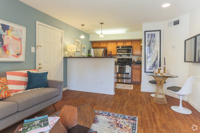 1BR,1BA,-The Addison - Wyndham at Hampton