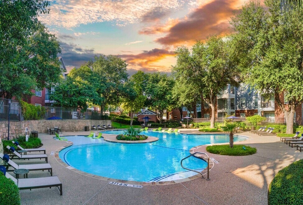 MAA Grand Courtyards | Grand Prairie, TX | Starting at $1,158