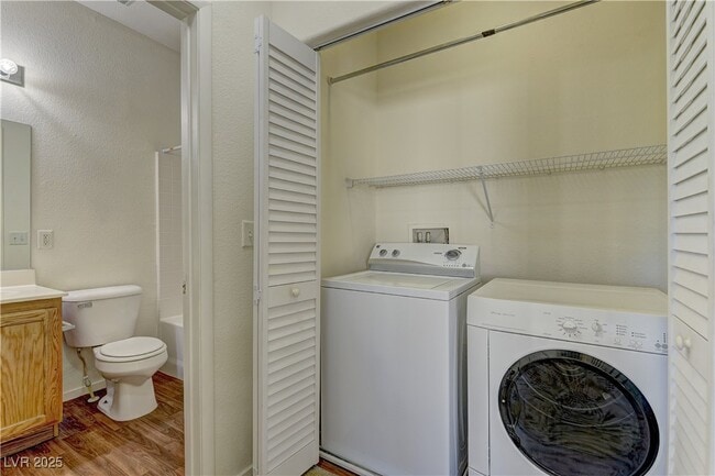 Building Photo - 6170 E Sahara Ave Rental