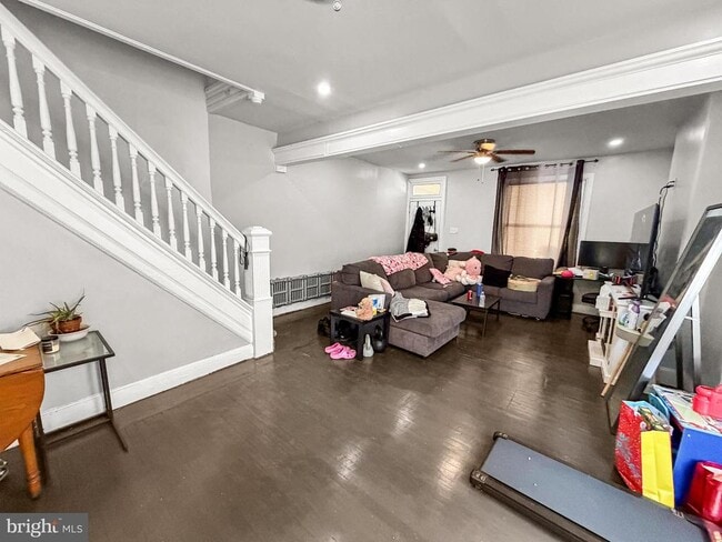 Photo - 413 Walnut St