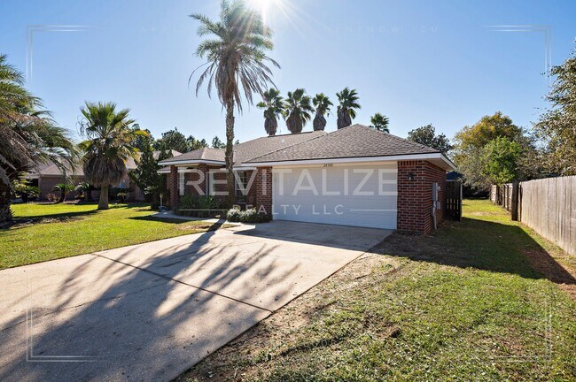 Photo - Lovely 3 Bed 2 Bath Brick Home Just Minutes from the Beach!