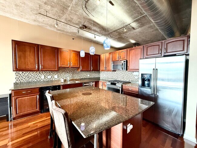 Photo - 125 E 13th St Unit 909