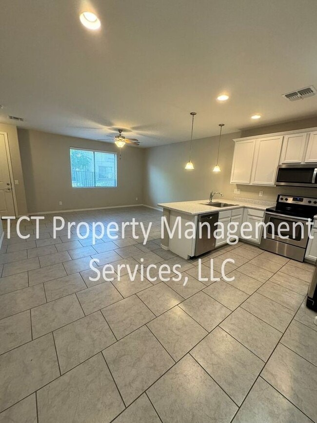 Photo - Updated and Low-Maintenance Townhome in Mesa!