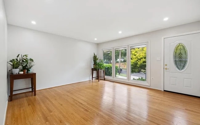 Photo - 4623 Wissahican Ave