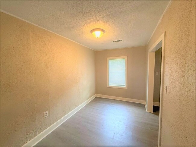 Photo - Reduced rent ~ Charming 3BR Memphis Home with Bright Living Space & Backyard Retreat