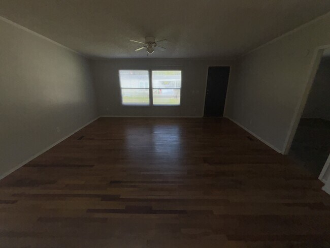 Photo - 144 Cassidy Ln