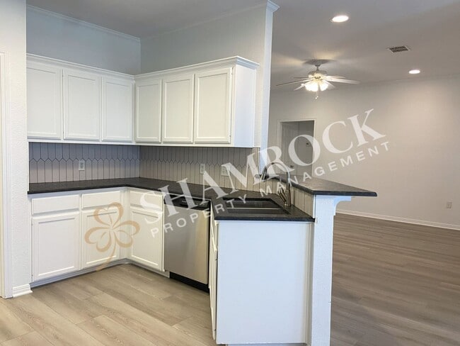 Photo - 3061 Clydesdale Way