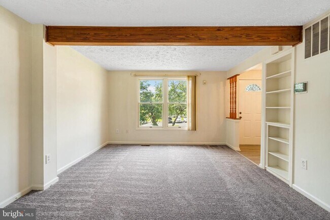 Photo - 3322 Raccoon Ct