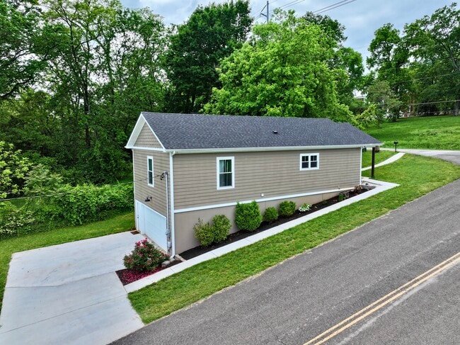 Photo - 2226 Riverside Dr