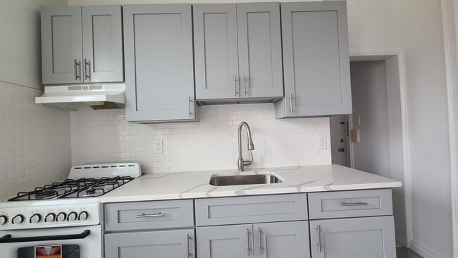 Photo - 297 Griffith St Unit 3