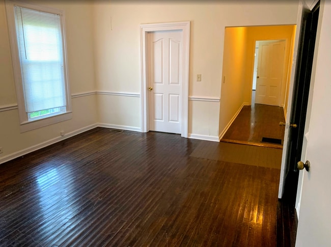 Photo - 216 N Gilmer St