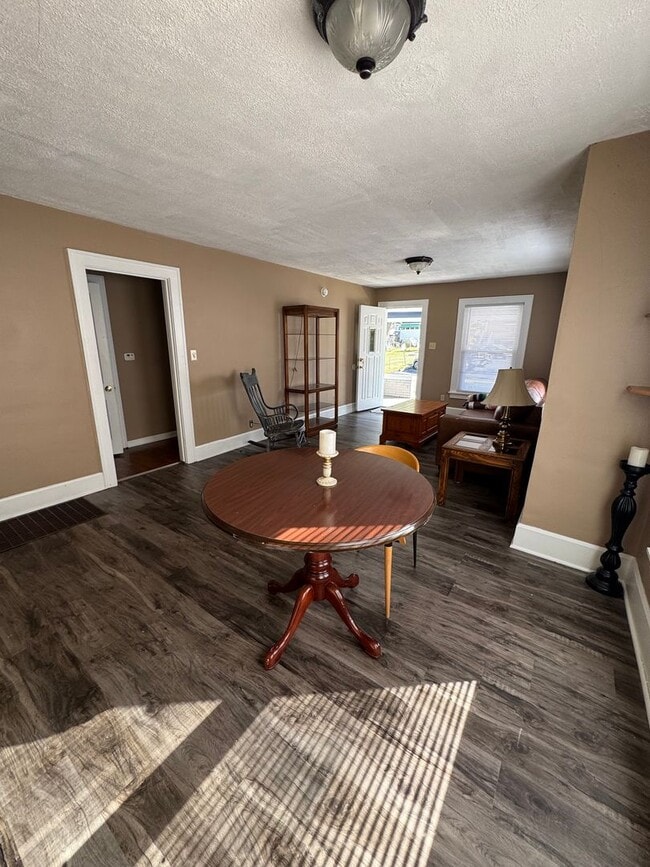 Photo - 2 Bedroom House Available NOW